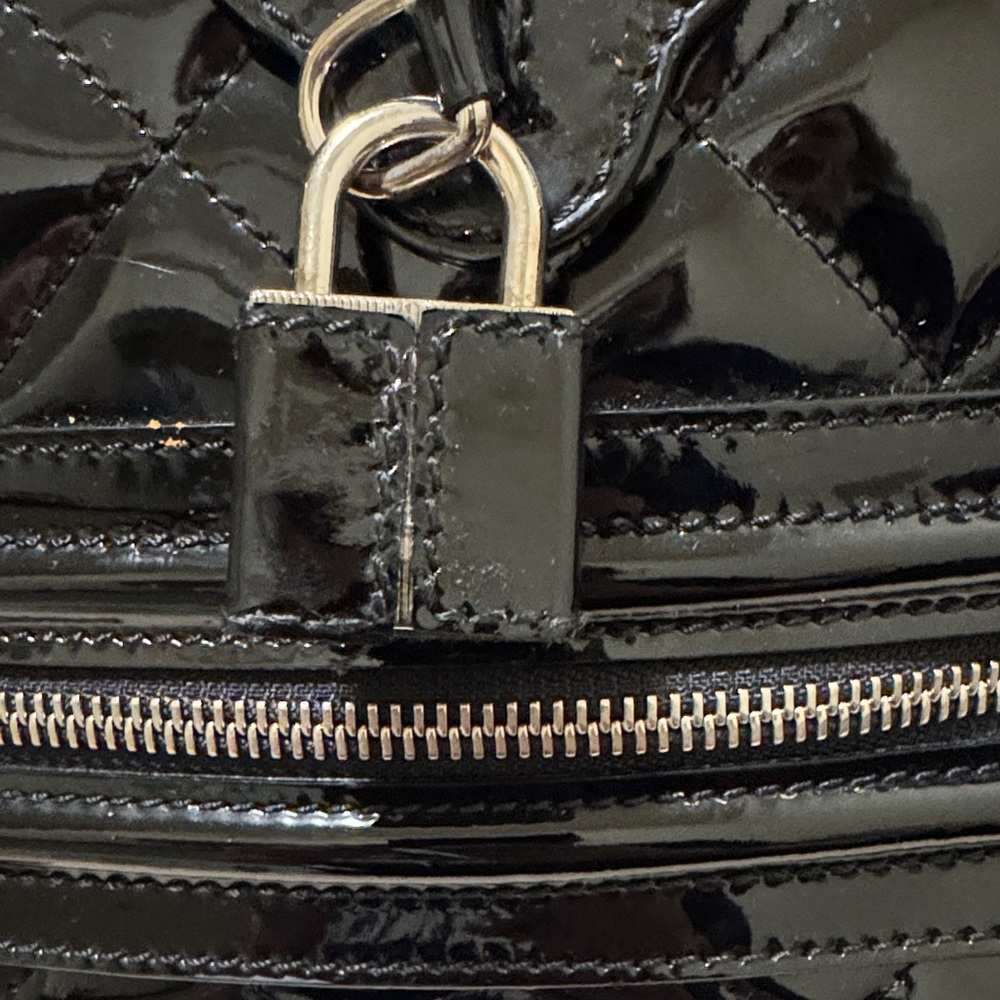 Authentic Burberry Black Patent Bag with Lock & Key (COA included) - - Picture 6 of 16